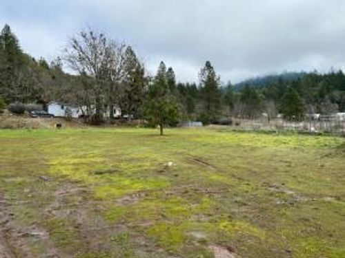 185 Browntown Rd, Cave Junction, OR, 97523-9806 | Card Image