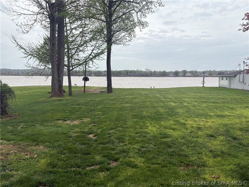 5820 Upper River Rd, Jeffersonville, IN, 47130-8406 | Card Image