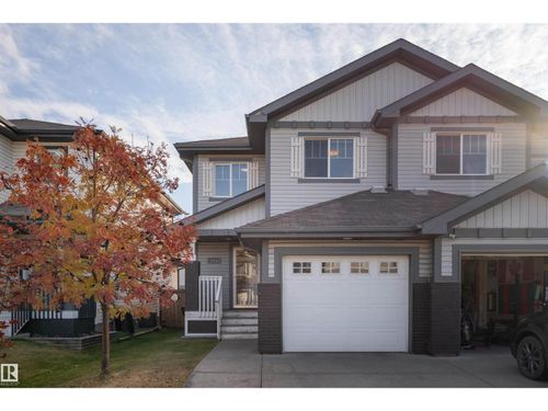 {{alt}} | Card Image