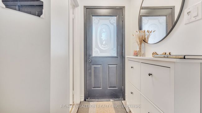 22 Macintyre Lane, Condo with 3 bedrooms, 3 bathrooms and 1 parking in Ajax ON | Image 6