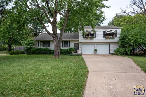 1849 Sw Arnold Ave, Topeka, KS, 66604-3308 | Card Image