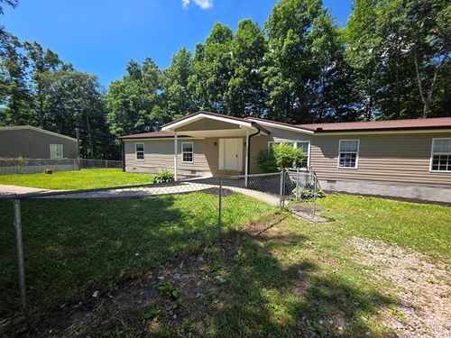 6004 Running Creek Dr, Crossville, TN, 38572-6429 | Card Image