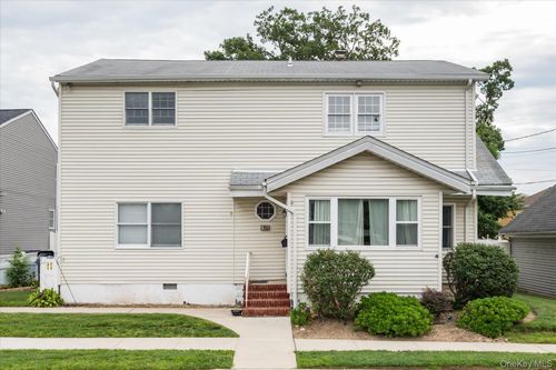 1135 Ruth Pl, North Bellmore, NY, 11710-2039 | Card Image