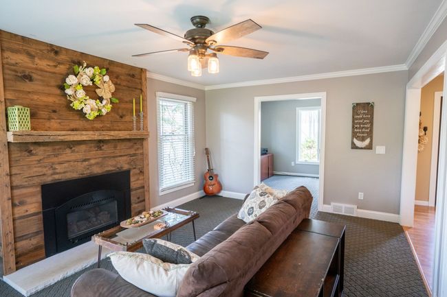 Living Room 2 | Image 4
