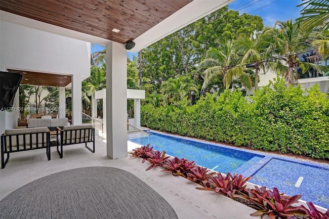 201 Buttonwood Dr, House other with 5 bedrooms, 7 bathrooms and null parking in Key Biscayne FL | Image 76