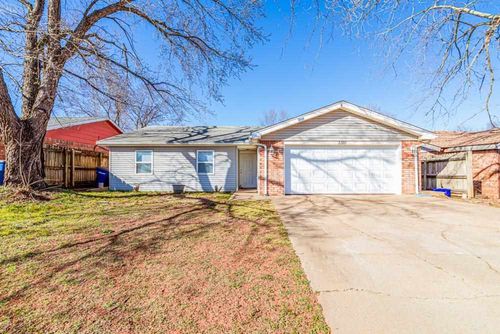 3310 E 4th, Stillwater, OK, 74074 | Card Image