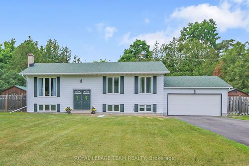 1553 Commodore Dr, Kars, ON, K0A2E0 | Card Image