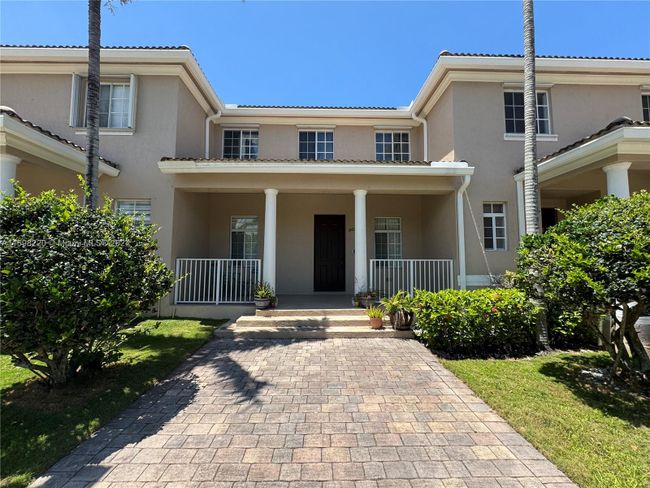 14263 Sw 272nd Ln, Townhouse with 2 bedrooms, 2 bathrooms and null parking in Homestead FL | Image 3