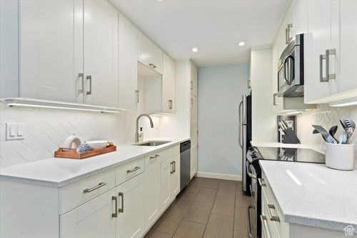 apt-207-110 S 800 E, Salt Lake City, UT, 84102-4114 | Card Image