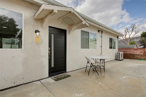 10343 Jardine Ave, Sunland, CA, 91040-3109 | Card Image
