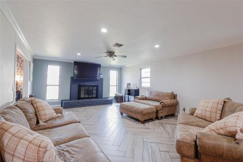 600 Sw 69th, Oklahoma City, OK, 73139 | Card Image