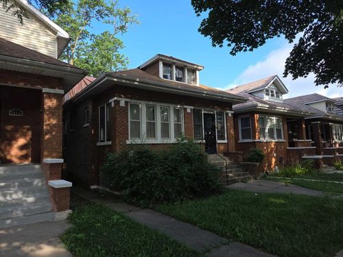 7634 S Loomis Blvd, Chicago, IL, 60620-3737 | Card Image