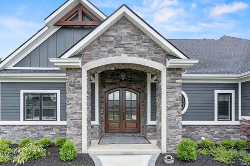 18058 Tullymore Ln, Leo, IN, 46765-0075 | Card Image