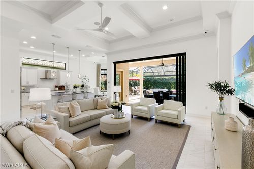 7509 Lantana Cir, NAPLES, FL, 34119-9813 | Card Image