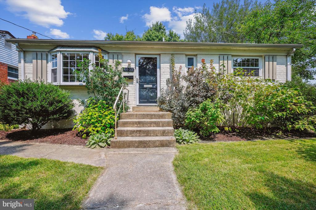 Ives St, Rockville, MD 20853