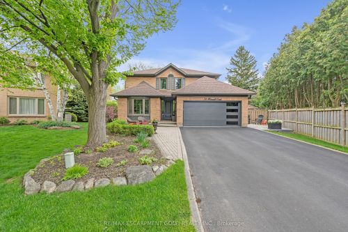 56 Hammill Crt, Ancaster, ON, L9G4L4 | Card Image