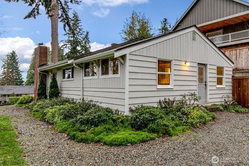 b-1140 Wing Point Way Ne, Bainbridge Island, WA, 98110-1924 | Card Image