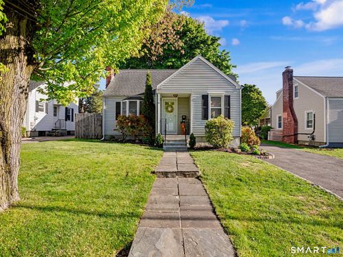 71 Newton Street, Stratford, CT, 06615 | Card Image