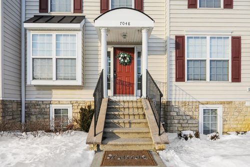 16-7048 Monarchos Dr, New Albany, OH, 43054-8049 | Card Image