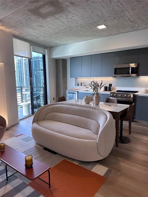 307 Sw 5th St, Fort Lauderdale, FL, 33315-1196 | Card Image