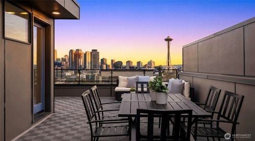 1122 5th Ave N, Seattle, WA, 98109-3809 | Card Image