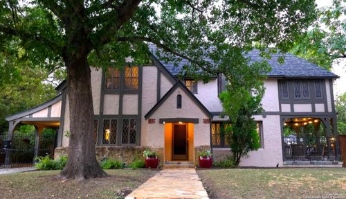 211 Mary Louise Dr, San Antonio, TX, 78201-4422 | Card Image