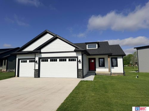 6674 Shadow Ridge Pl, Columbus, NE, 68601-6104 | Card Image