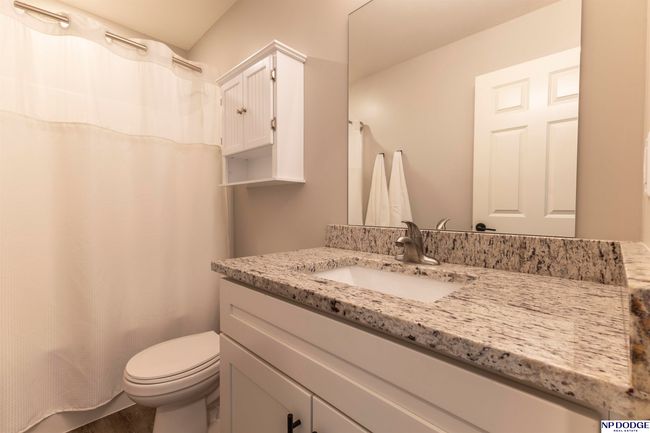 20851 R Ct, Townhouse with 3 bedrooms, 3 bathrooms and 2 parking in Elkhorn NE | Image 23