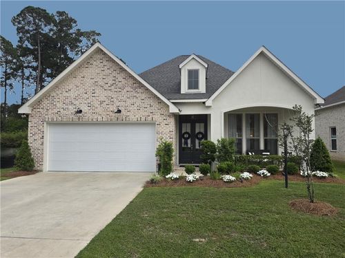 67586 Antioch Dr, Mandeville, LA, 70471-7205 | Card Image