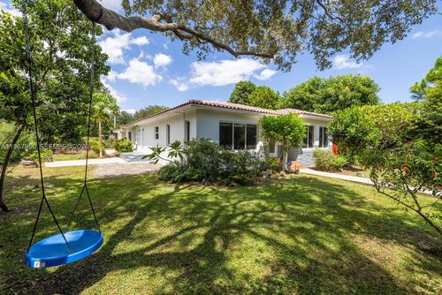 801 Ne 118th St, Biscayne Park, FL, 33161-6309 | Card Image