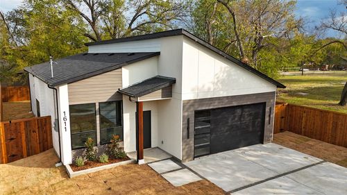 1611 Gibbons St, Greenville, TX, 75401-2504 | Card Image