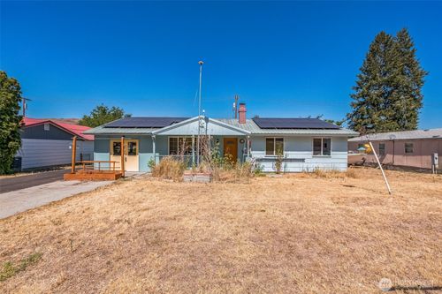 1124 Camas St, Coulee Dam, WA, 99116-1104 | Card Image