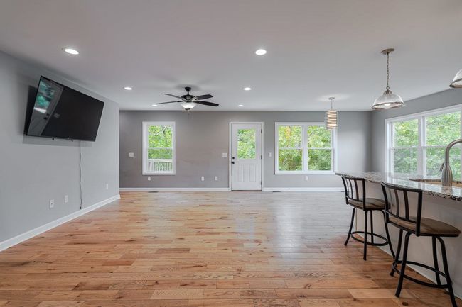 266 Locustdale Loop, House other with 6 bedrooms, 3 bathrooms and null parking in SHENANDOAH VA | Image 7