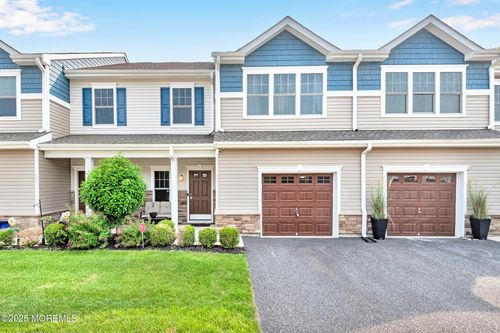 17 Rockingham Way, Manchester, NJ, 08759-5051 | Card Image