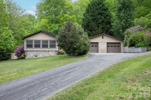 520 Blythe Rd, Pisgah Forest, NC, 28768-9181 | Card Image