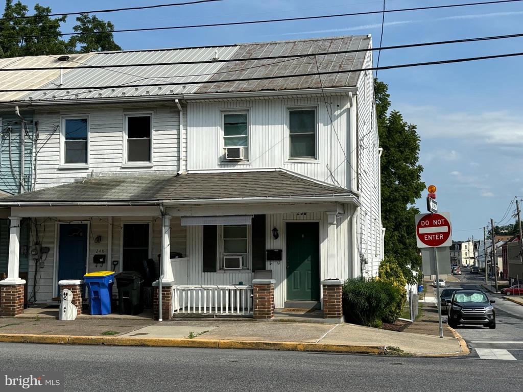 Main St, Middletown, PA 17057