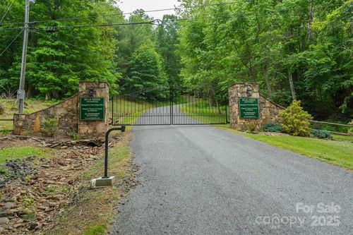 qq-999 Bear Springs Rd, Bakersville, NC, 28705 | Card Image