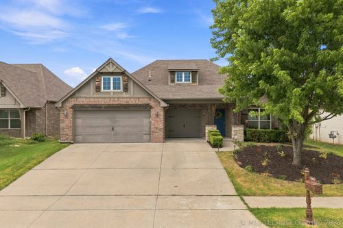 2605 111th Pl, Jenks, OK, 74037-2476 | Card Image