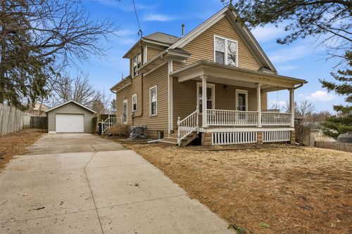 120 Washington Park Road, Iowa City, IA, 52245 | Card Image