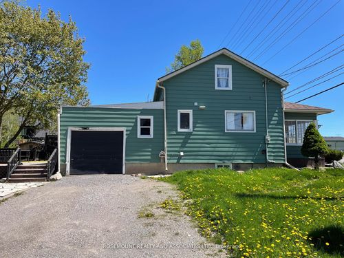 86 Winchester Rd E, Whitby, ON, L1M1B4 | Card Image