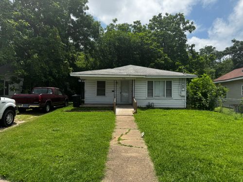 906 Clifton St, Waco, TX, 76704-2047 | Card Image
