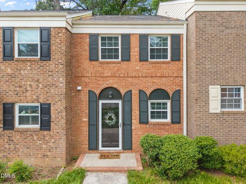 6303 New Market Way, Raleigh, NC, 27615-6818 | Card Image