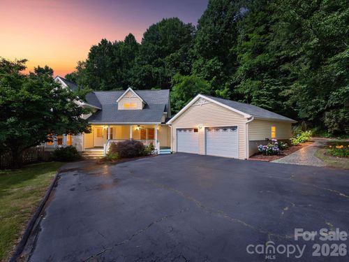 30 Apple Tree Way, Asheville, NC, 28805-9759 | Card Image