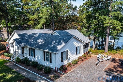 5 Portal Dr, Montross, VA, 22520-4013 | Card Image