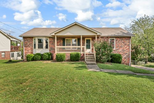 921 Lindsey Dr, Clarksville, TN, 37042-6708 | Card Image