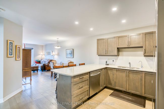 301 Napier Lane, House attached with 3 bedrooms, 3 bathrooms and 2 parking in Almonte ON | Image 8