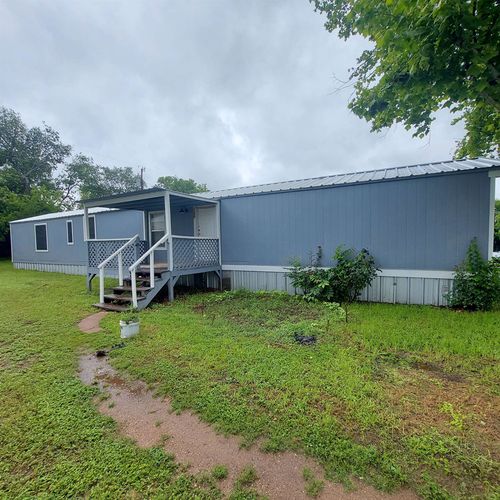 911 Barrier, Marble Falls, TX, 78654 | Card Image