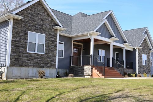 268 Bark St, Swansea, MA, 02777-4818 | Card Image