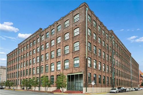 apt-302-1107 S Peters St, New Orleans, LA, 70130-6808 | Card Image