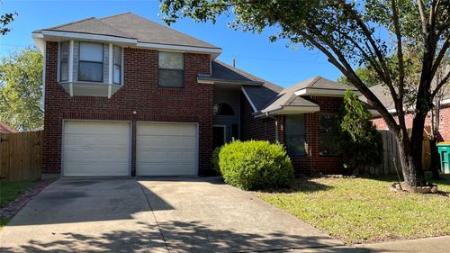 923 Simon Dr, Cedar Hill, TX, 75104-7203 | Card Image